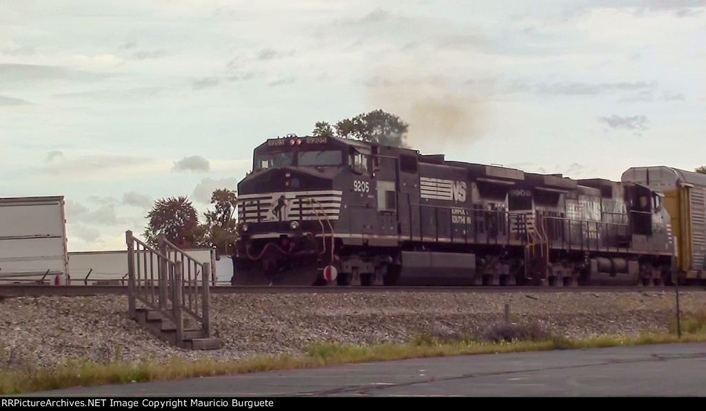 NS D9-40CW Locomotives